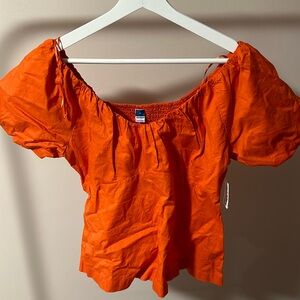 Coral puffed sleeve top